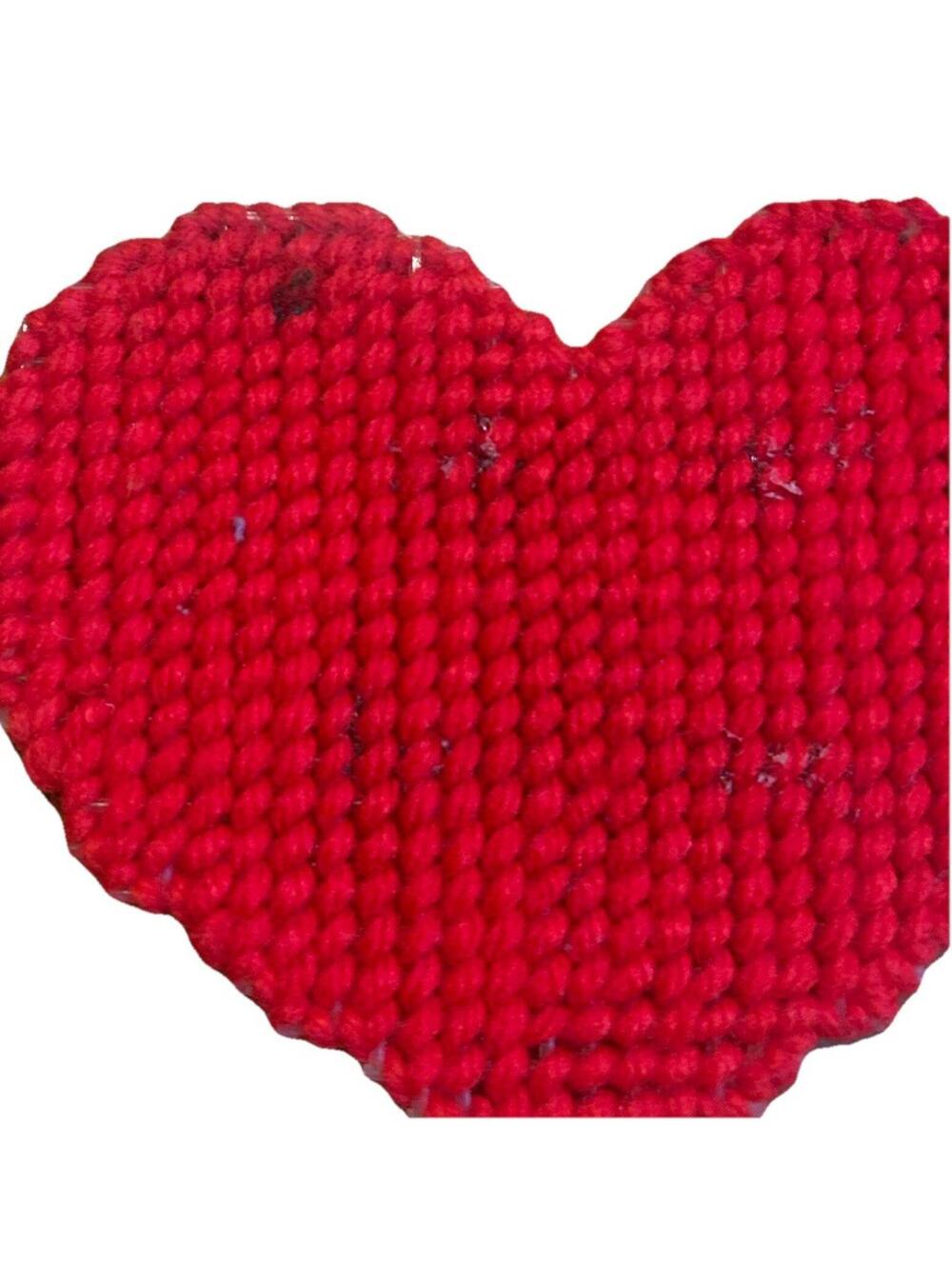 HANDMADE PLASTIC CANVAS VALENTINE'S DAY HEART MAGNETS SET OF 3 - Picture 2 of 3